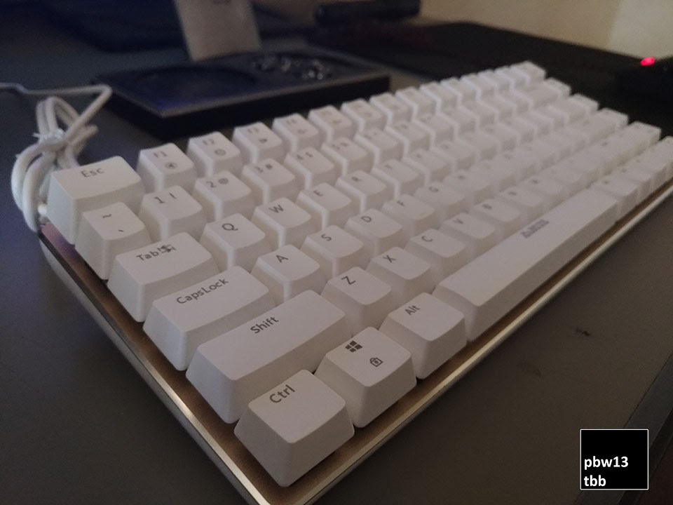 My Take on the A-JAZZ Geek AK-33 Mechanical Keyboard – THE BARGEYN